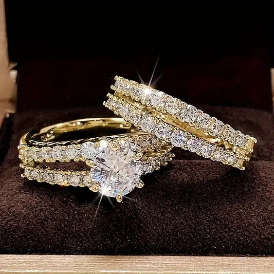 Beatrice | Gold Ring Set with Round-Cut Diamond